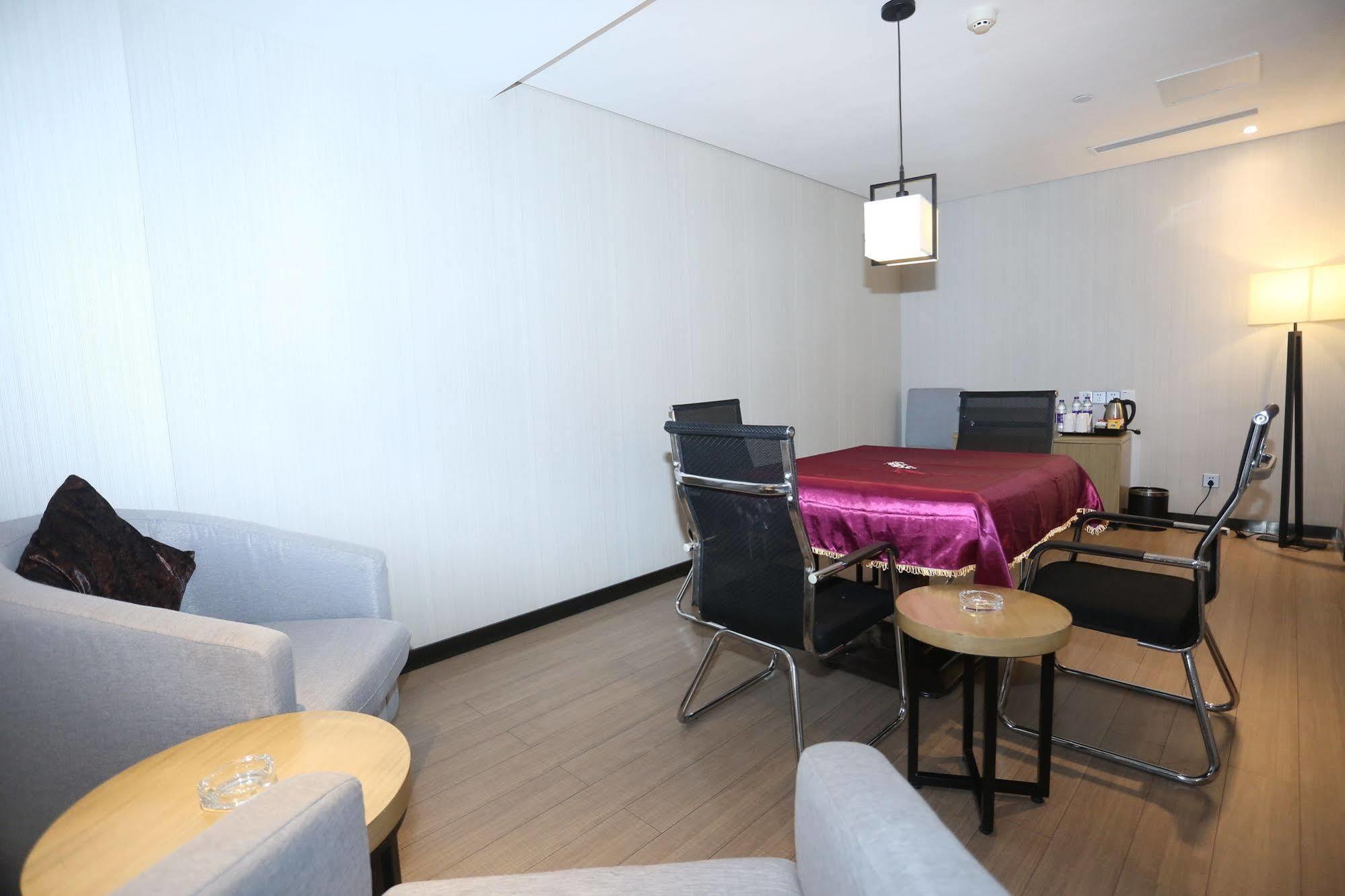 Echarm Hotel Zhengzhou High Tech Zone Exterior photo