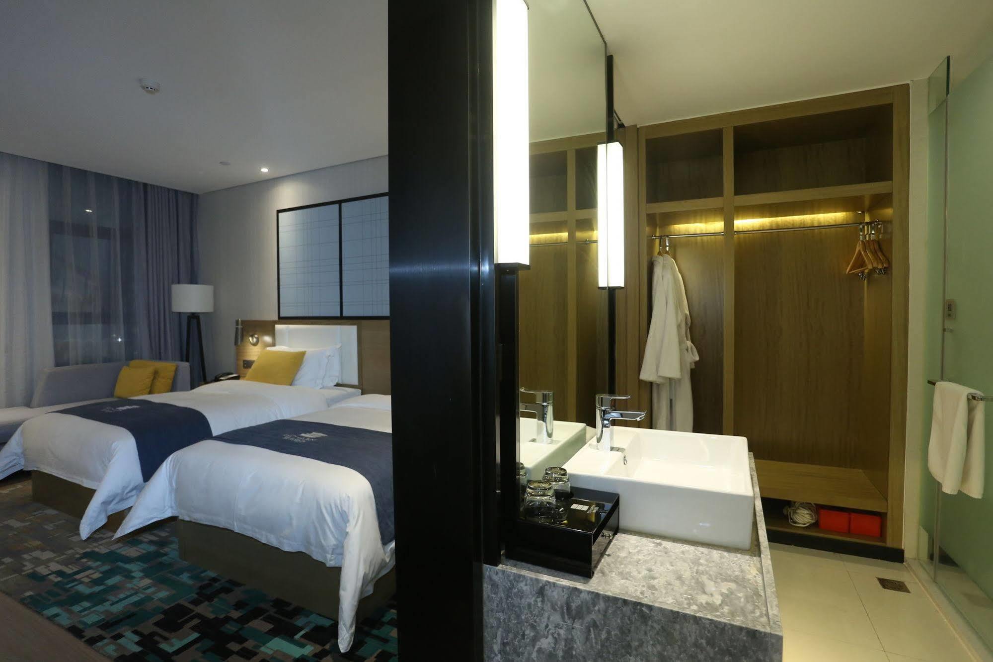 Echarm Hotel Zhengzhou High Tech Zone Exterior photo