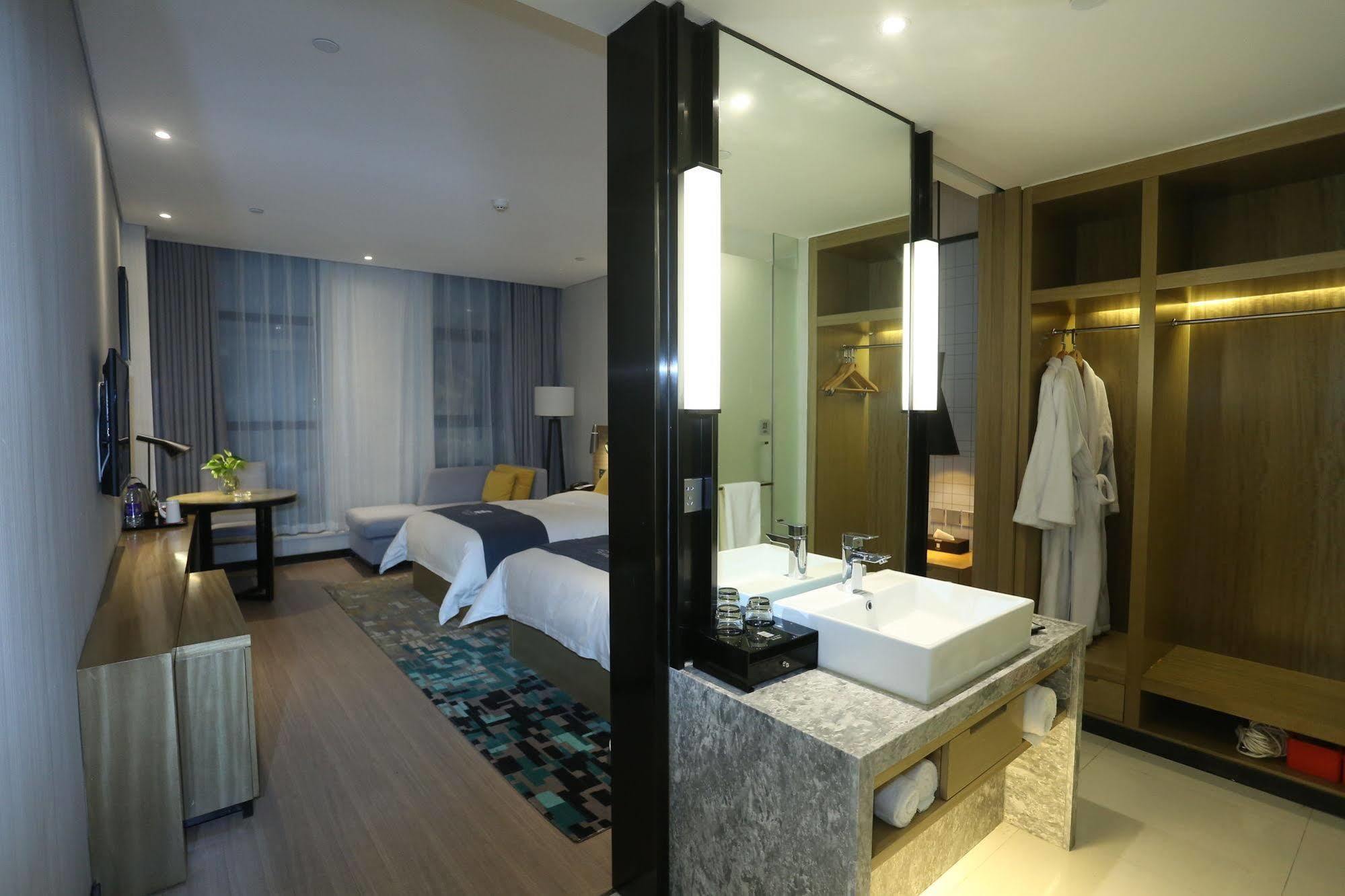 Echarm Hotel Zhengzhou High Tech Zone Exterior photo
